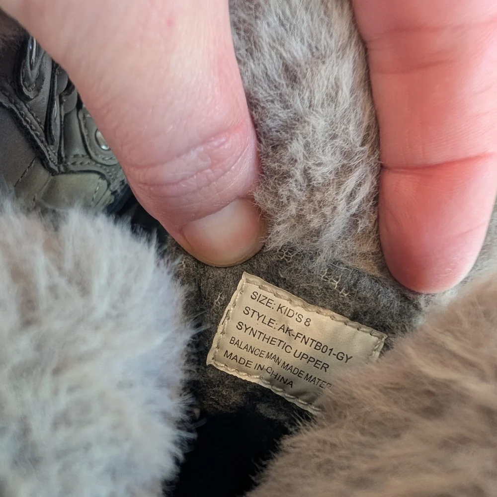 TAMARACK Girls Gray Fur-Lined Lace-up Winter Snow Boots Size 8